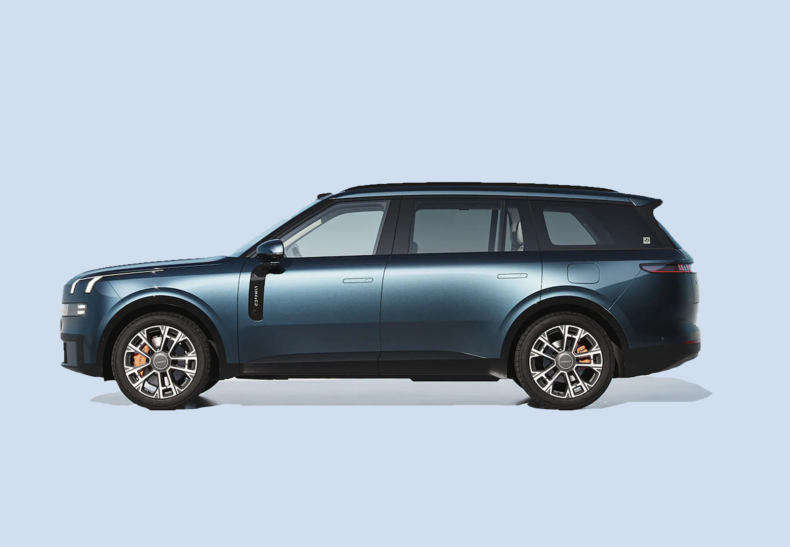 LYNK&CO 900